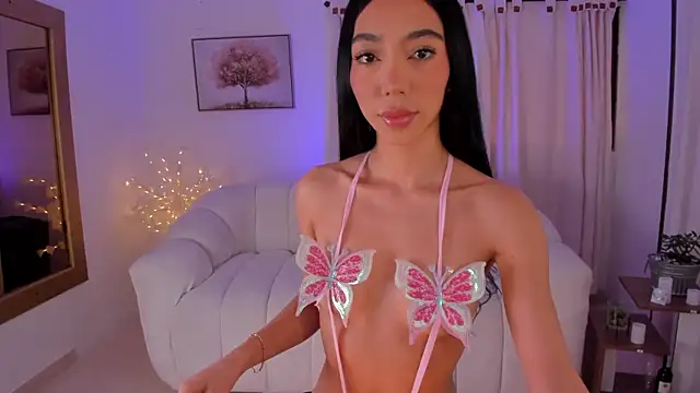 Snapshot of IsabellaLux_ chatting on March 3, 2026, 1:18 pm IsabellaLux online show from March 3, 2026, 1:18 pm