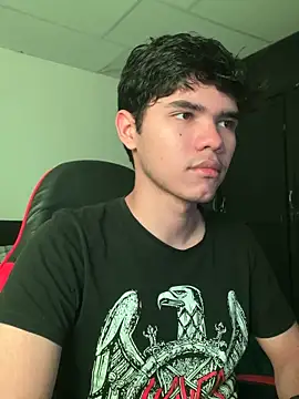 Camii pink online show from March 1, 2026, 6:52 pm