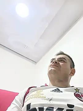 Snapshot of Edwin_Q chatting on July 10, 2026, 4:34 am Edwin Q online show from July 10, 2026, 4:34 am