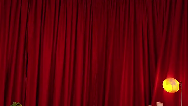 Mia Benett  online show from March 25, 2026, 1:10 pm