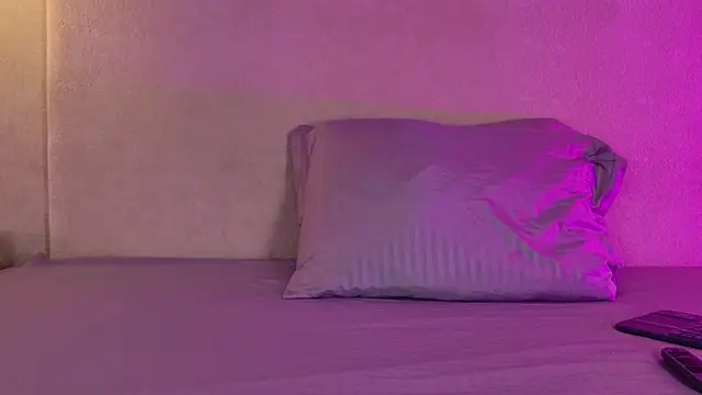 Snapshot of Julietaa_Vegaa chatting on February 25, 2026, 1:11 pm Julietaa Vegaa online show from February 25, 2026, 1:11 pm