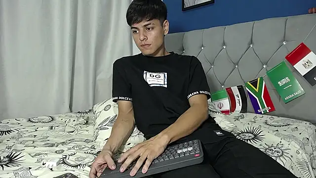 Snapshot of Logan_Jhonson19 chatting on June 15, 2026, 2:45 am Logan Jhonson19 online show from June 15, 2026, 2:45 am