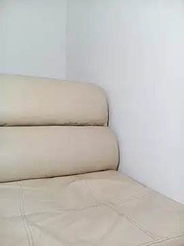 TinnaPeyton online show from March 2, 2026, 7:43 pm