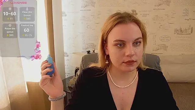Glow Margo online show from June 15, 2026, 1:17 am