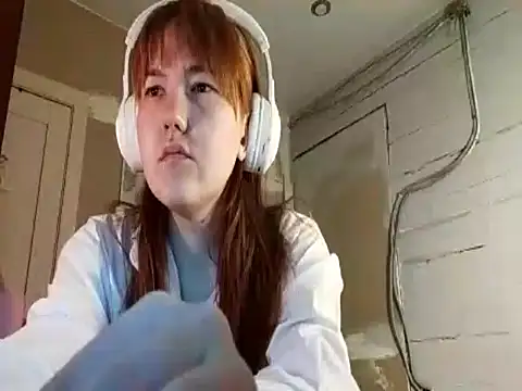 DinaFirebird online show from February 27, 2026, 8:58 am