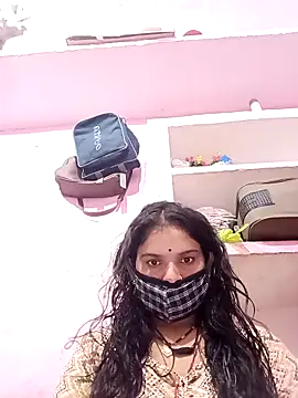 Hot bri2 online show from April 8, 2026, 6:37 am