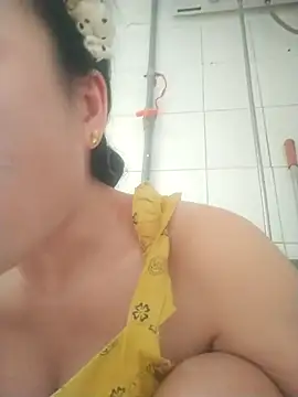 Ivy Trix2 online show from June 25, 2026, 1:36 am