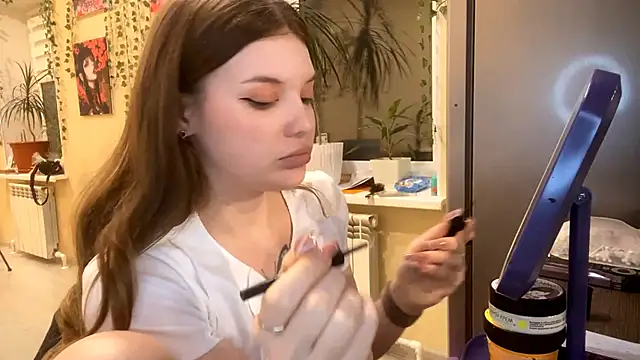 TracyDenoon online show from February 26, 2026, 5:46 pm