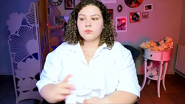 SofiRoce online show from March 14, 2026, 6:47 pm