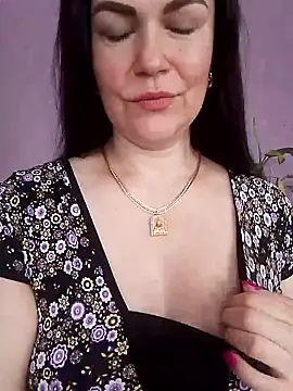 Snapshot of AmyLove471 chatting on May 13, 2026, 8:10 am AmyLove471 online show from May 13, 2026, 8:10 am