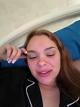 Kitty2490 online show from February 26, 2026, 8:14 am