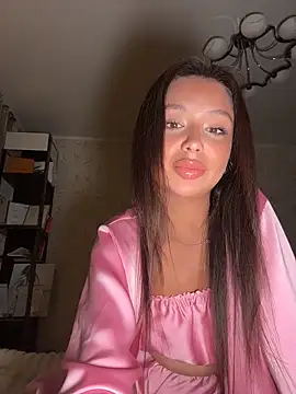 Fragile Tease online show from April 10, 2026, 4:58 pm