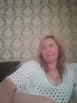 Snapshot of ChristinaYork chatting on June 4, 2026, 9:47 am ChristinaYork online show from June 4, 2026, 9:47 am