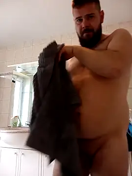 Enzo9911 online show from April 4, 2026, 8:10 am