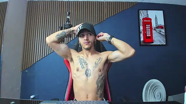 DanteLuxx online show from April 3, 2026, 4:19 am