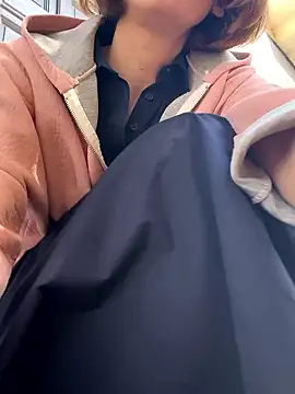 Kamorana online show from March 21, 2026, 1:04 pm