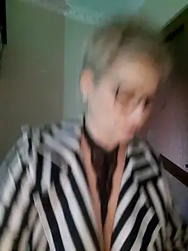 LunaBlaise online show from March 16, 2026, 2:10 pm