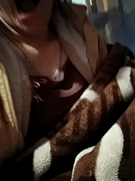 Lindxx-hot online show from March 13, 2026, 11:43 pm