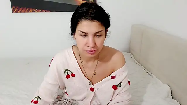 NickyHotXO online show from April 17, 2026, 4:15 am