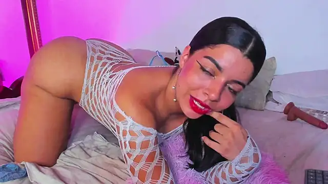Arianna Moore online show from May 27, 2026, 1:57 am