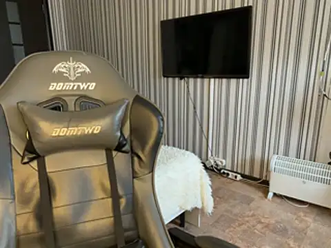 Emily Rass  online show from March 31, 2026, 9:00 am