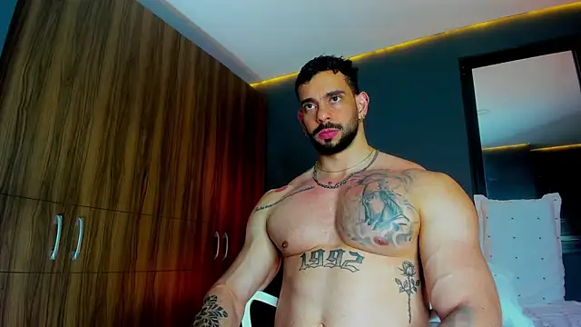 massimo visconti online show from March 30, 2026, 1:51 am