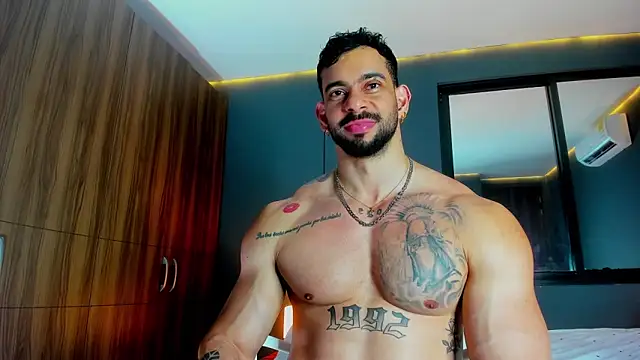 massimo visconti online show from April 10, 2026, 4:19 am