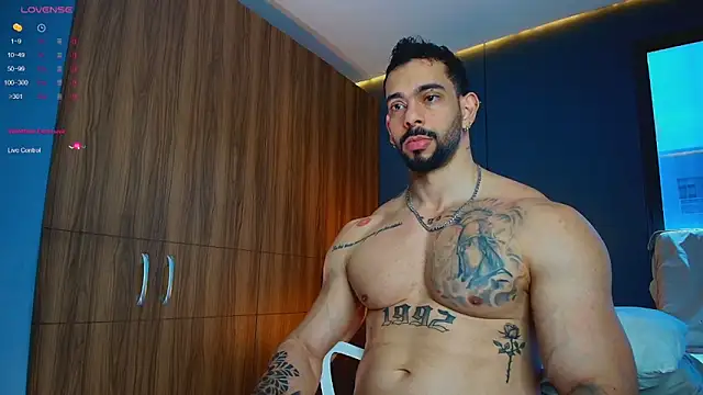 massimo visconti online show from June 12, 2026, 3:21 pm