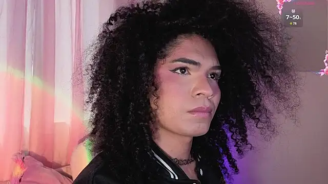 Snapshot of V-nus chatting on March 1, 2026, 6:19 pm V-nus online show from March 1, 2026, 6:19 pm