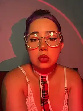 lorettaivonne online show from March 2, 2026, 1:40 pm