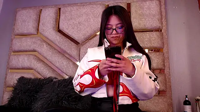 Anittarouse online show from March 24, 2026, 3:23 pm