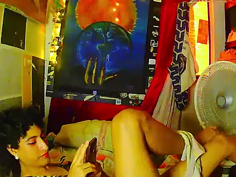 RAMONA TIJERAX online show from July 16, 2026, 9:12 pm
