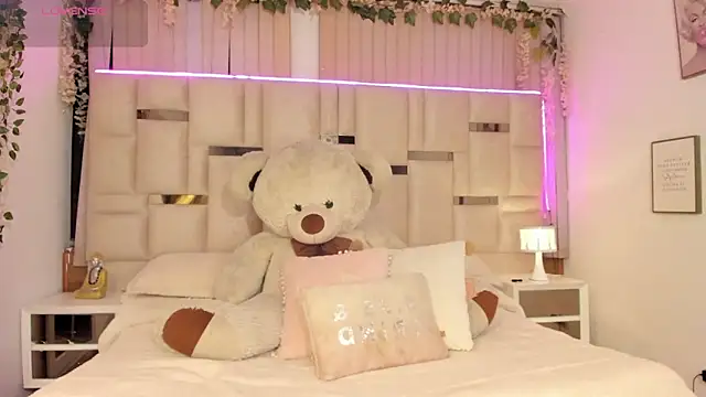 Hanna klover online show from March 28, 2026, 5:08 am