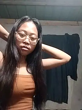 angelpinay44 online show from March 9, 2026, 3:48 pm