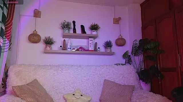 Snapshot of nikolwalter_ chatting on June 30, 2026, 1:27 am nikolwalter online show from June 30, 2026, 1:27 am