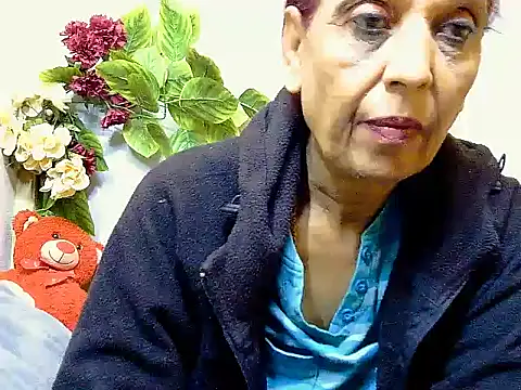 Hot queen58 online show from July 6, 2026, 6:42 am