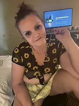 Snapshot of LoveMohr24 chatting on March 1, 2026, 6:41 pm LoveMohr24 online show from March 1, 2026, 6:41 pm