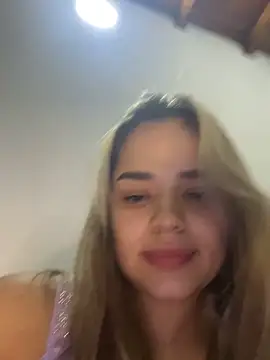 Sara  sweett online show from April 4, 2026, 3:46 am