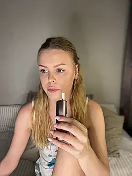 Divine Caress online show from May 7, 2026, 8:23 pm