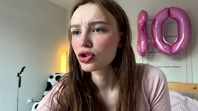 Lolatatee online show from March 27, 2026, 3:59 am