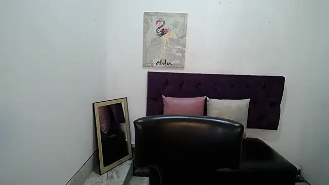 TomBoy Natali online show from March 3, 2026, 12:01 pm