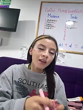   Nahomy online show from March 12, 2026, 11:58 am