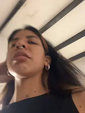 Snapshot of VioletaHills_ chatting on June 26, 2026, 12:22 pm VioletaHills online show from June 26, 2026, 12:22 pm