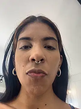 VioletaHills  online show from March 5, 2026, 12:46 pm