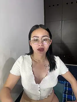 Anni Rose online show from April 6, 2026, 9:10 am