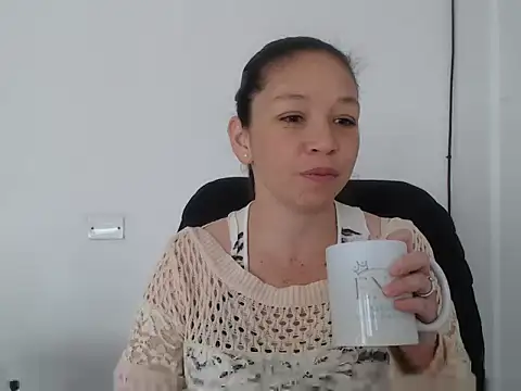 Snapshot of Eliane_cooper21 chatting on March 20, 2026, 8:43 pm Eliane cooper21 online show from March 20, 2026, 8:43 pm