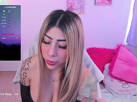 Snapshot of Martina_robertss chatting on June 17, 2026, 1:21 pm Martina robertss online show from June 17, 2026, 1:21 pm