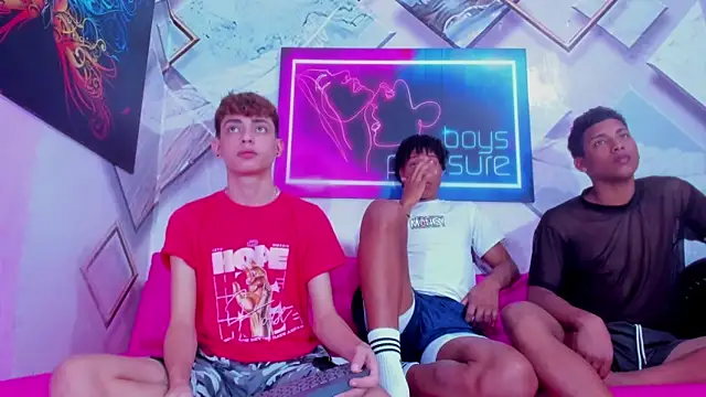 Snapshot of Aron_guys chatting on February 28, 2026, 5:12 pm Aron guys online show from February 28, 2026, 5:12 pm