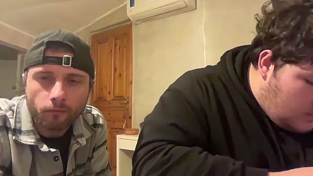 Snapshot of coppiachaserchubby chatting on March 23, 2026, 8:30 pm coppiachaserchubby online show from March 23, 2026, 8:30 pm