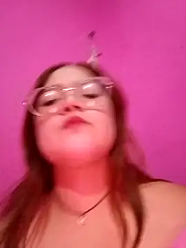 AmyGood online show from March 9, 2026, 3:32 am